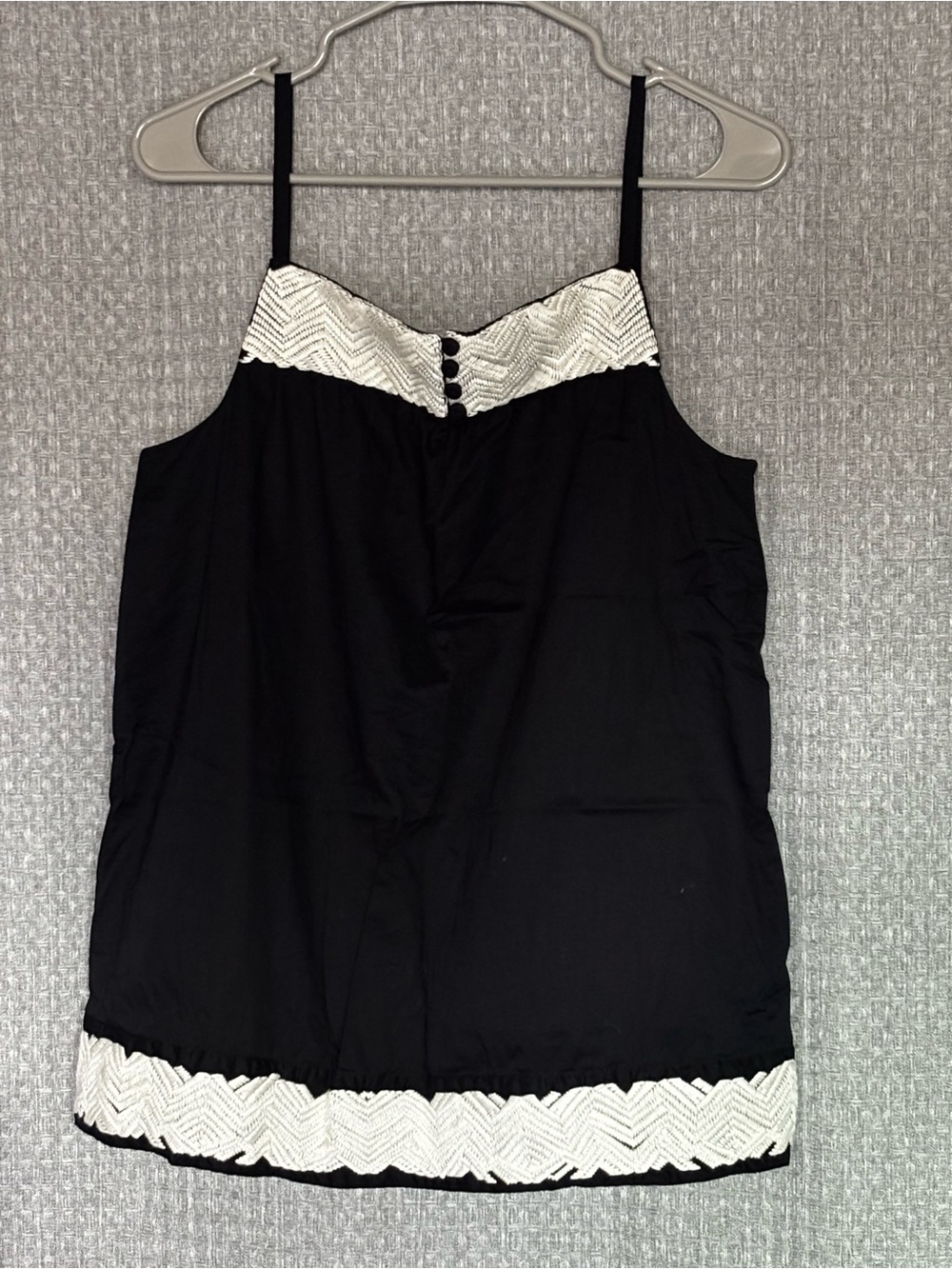 Gap Women’s Medium Black White Crochet Trim Cami Tank Top Y2K